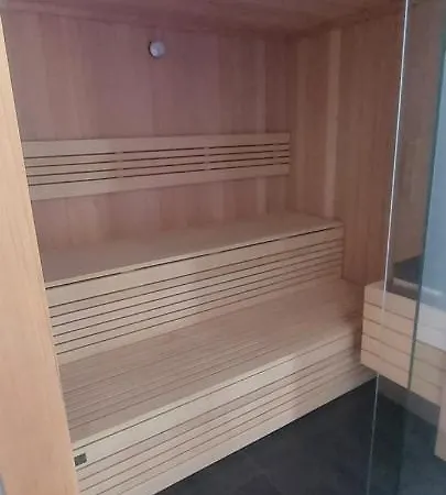 Апартаменти Wave Westin House